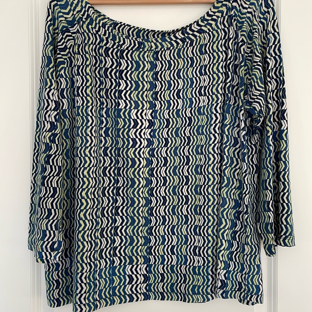 Skye’s the Limit beautiful top in size XL